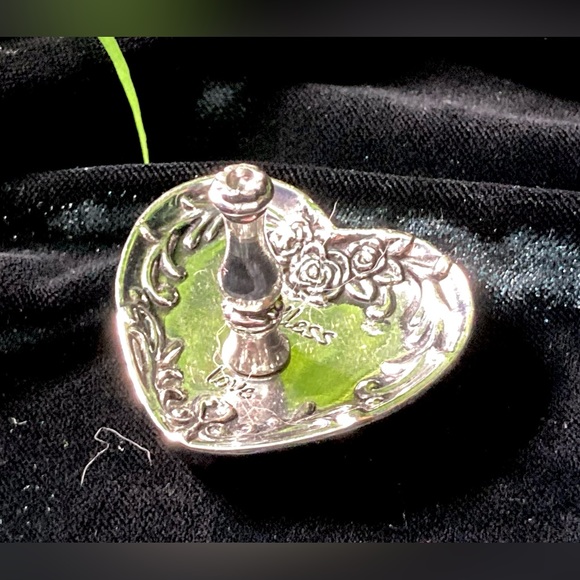 Vintage Endless Love Ring Holder - Picture 3 of 7